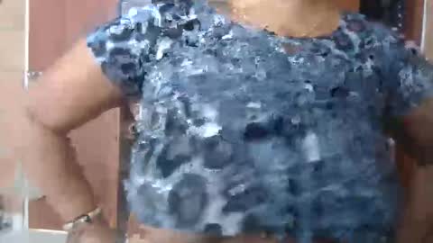 Snapshot of meganny_2023 chatting on 10-15-25, 02:50 Danny online show from 10-15-25, 02:50