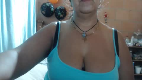 Snapshot of meganny_2023 chatting on 11-06-25, 02:12 Danny online show from 11-06-25, 02:12