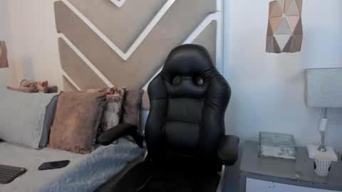 Megan Presley online show from 02-07-26, 02:43