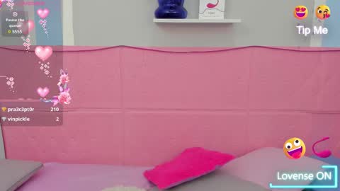 Snapshot of meganqueen2 chatting on 03-07-25, 10:10 Megan Queen online show from 03-07-25, 10:10