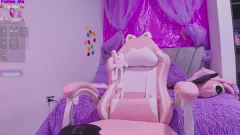 Snapshot of meganrouss7 chatting on 11-13-25, 11:09 Megan online show from 11-13-25, 11:09