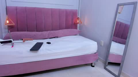 Megan  online show from 01-17-25, 07:49