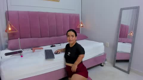 Megan  online show from 02-25-25, 07:47