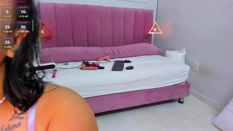 Megan  online show from 09-10-25, 08:20