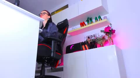 Megan online show from 01-11-26, 04:34