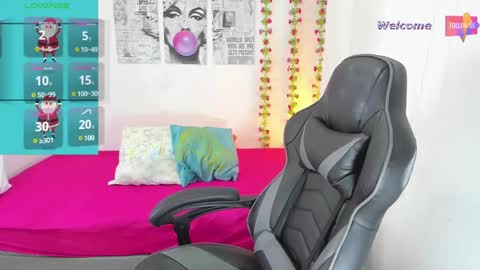 Snapshot of megantarly09 chatting on 12-30-24, 11:38 MEGAN  online show from 12-30-24, 11:38