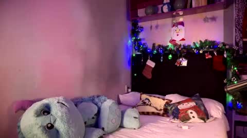 Megan online show from 12-24-24, 02:33