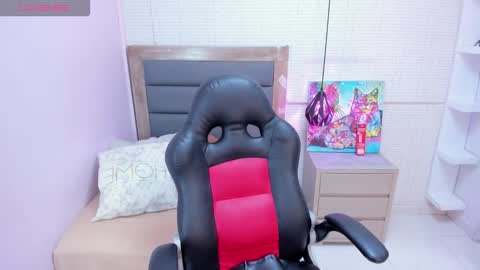 M E G A N  online show from 10-25-25, 12:45