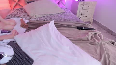 M E G A R A online show from 12-31-24, 07:20