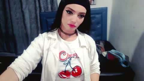 Snapshot of meghan_cherrys chatting on 06-19-26, 03:22 meghan online show from 06-19-26, 03:22