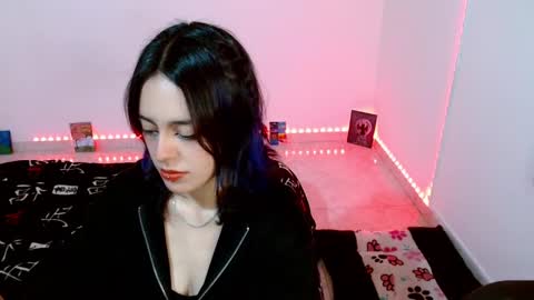 Melissa online show from 10-04-25, 02:31