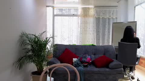 Mei online show from 02-15-25, 07:28