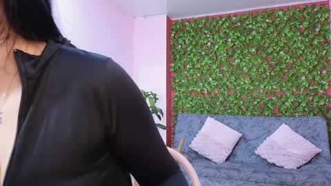 Mei online show from 02-04-26, 08:25