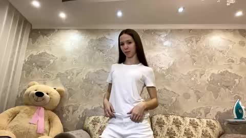 Mei online show from 04-22-26, 04:52