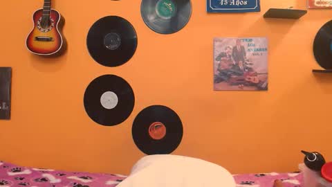 MEIS online show from 12-05-25, 02:09