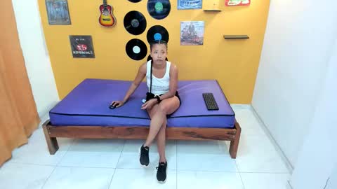 MEIS online show from 03-23-26, 01:53