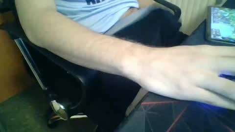 meks5544 online show from 01-01-25, 06:49