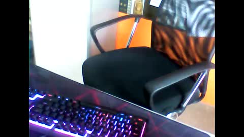 meks5544 online show from 02-27-25, 02:21