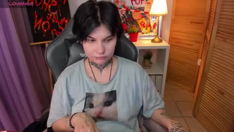 mekurisu online show from 02-02-25, 04:37