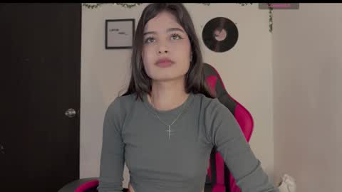 mel0dy_cute online show from 03-12-26, 06:58