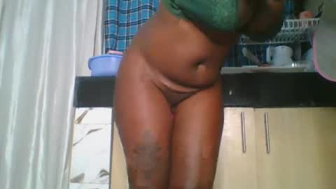 Snapshot of mel_candi94 chatting on 02-11-25, 06:01 pretty online show from 02-11-25, 06:01