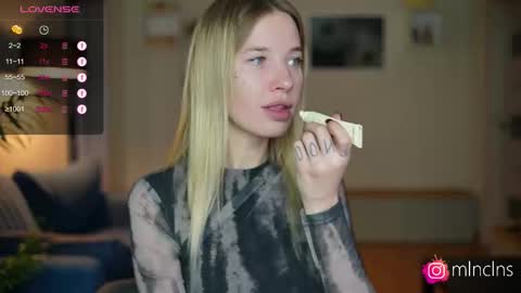 MELANIE  PVT ONLY 60TK PER MIN online show from 10-19-25, 01:12