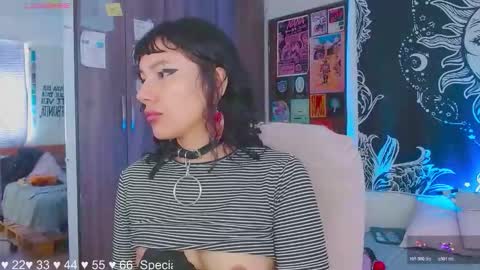 Snapshot of mel_dahlia chatting on 11-09-25, 03:10 Melissa - - Please help me to reach 100 thumbs up online show from 11-09-25, 03:10