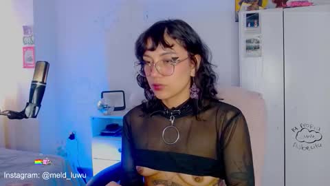 Snapshot of mel_dahlia chatting on 12-22-25, 07:55 Melissa - - Please help me to reach 100 thumbs up online show from 12-22-25, 07:55