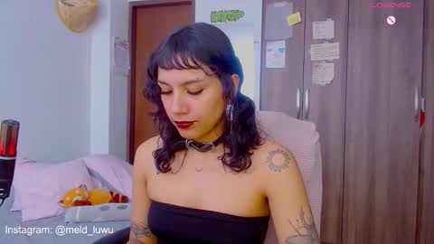 Snapshot of mel_dahlia chatting on 02-01-26, 08:40 Melissa - - Please help me to reach 100 thumbs up online show from 02-01-26, 08:40