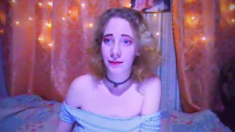 Snapshot of mel_mellie chatting on 12-20-24, 06:45 Mel Mellie online show from 12-20-24, 06:45