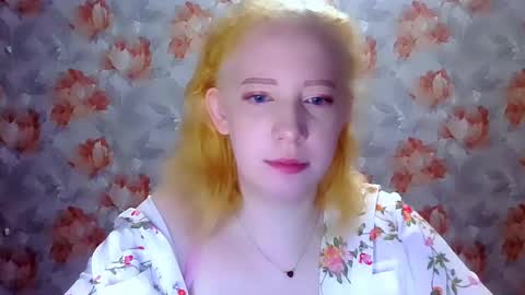 Snapshot of mel_mellie chatting on 04-24-26, 01:08 Mel Mellie online show from 04-24-26, 01:08