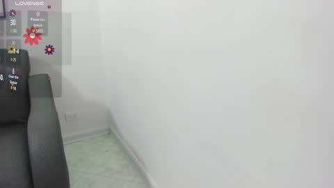 Snapshot of melan_owen chatting on 01-10-25, 10:50 melan_owen online show from 01-10-25, 10:50