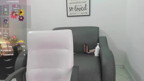 Snapshot of melan_owen chatting on 01-29-25, 08:04 melan_owen online show from 01-29-25, 08:04