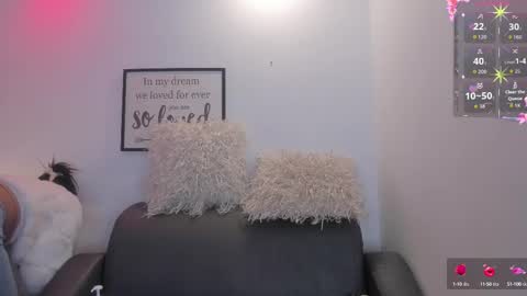 Snapshot of melan_owen chatting on 09-27-25, 10:53 melan_owen online show from 09-27-25, 10:53