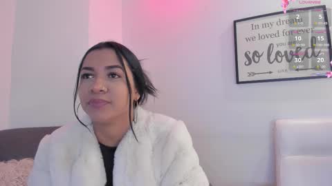 Snapshot of melan_owen chatting on 10-17-25, 10:40 melan_owen online show from 10-17-25, 10:40