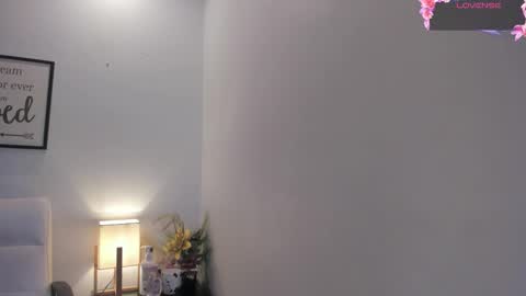 Snapshot of melan_owen chatting on 10-18-25, 10:38 melan_owen online show from 10-18-25, 10:38