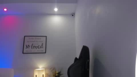 melan_owen online show from 03-18-26, 11:02