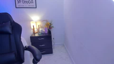 melan_owen online show from 06-03-26, 02:33