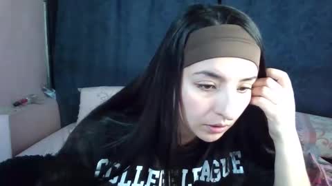 Snapshot of melani1103 chatting on 11-03-25, 01:29 melani1103 online show from 11-03-25, 01:29