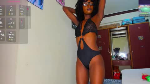 Snapshot of melanie_03 chatting on 11-03-25, 03:13 keisha online show from 11-03-25, 03:13