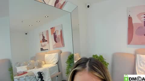 Melanie Baez online show from 01-28-25, 08:57