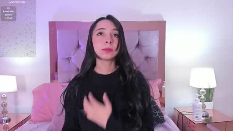 Snapshot of melanie__hills chatting on 09-16-25, 11:22 Melanie online show from 09-16-25, 11:22