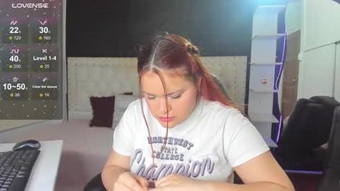 Melanie  online show from 03-10-25, 04:07