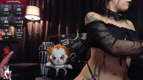 Snapshot of melanie_nyx chatting on 10-30-25, 03:52 Mel online show from 10-30-25, 03:52