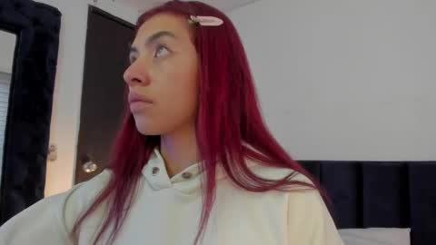 Melanie roux  online show from 04-17-26, 12:19