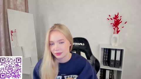 Melanie online show from 09-24-25, 12:14