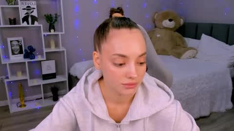 MelanieAlves online show from 04-28-26, 02:44