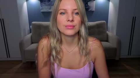 Melanie Bennett online show from 11-28-25, 07:00