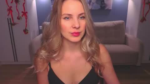 Melanie Bennett online show from 02-24-26, 06:00