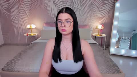 Snapshot of melaniecarterr chatting on 01-16-25, 04:50 Melanie online show from 01-16-25, 04:50